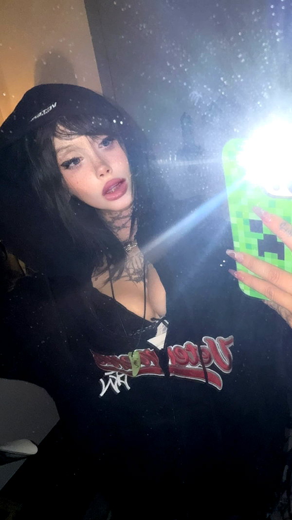 zommmbri instagram image archive image