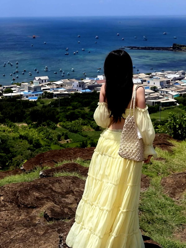lyhythuedoxinh instagram image archive image