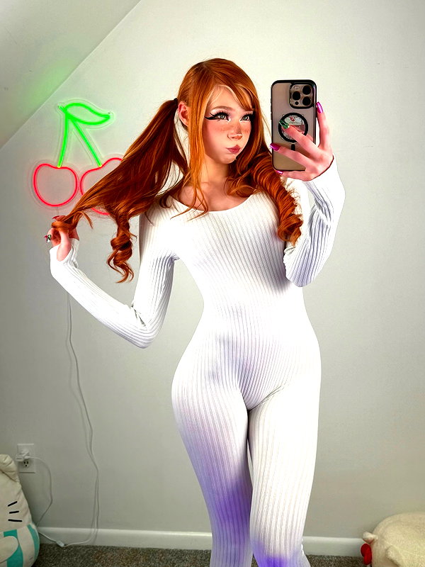 lola.luvgood instagram image archive image