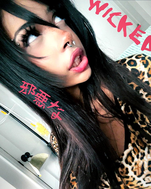 twodollie instagram image archive image
