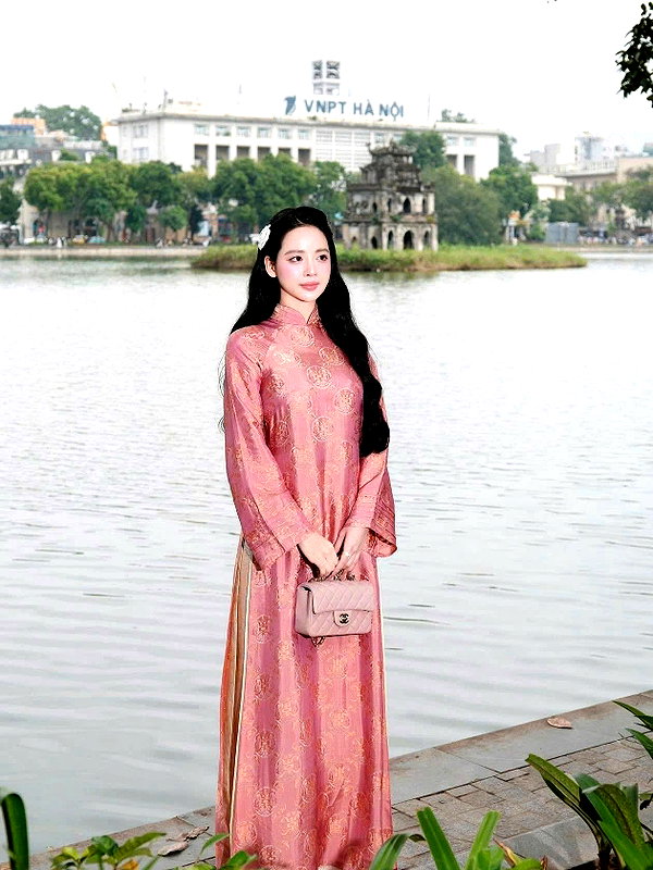 lyhythuedoxinh instagram image archive image
