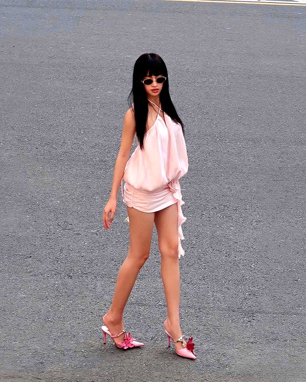 lyhythuedoxinh instagram image archive image