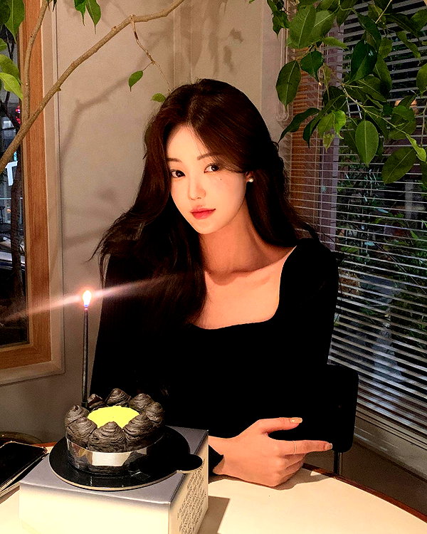 daxbin instagram image archive image