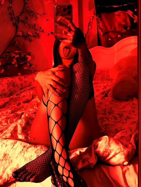 stressedoutnana_ instagram image archive image