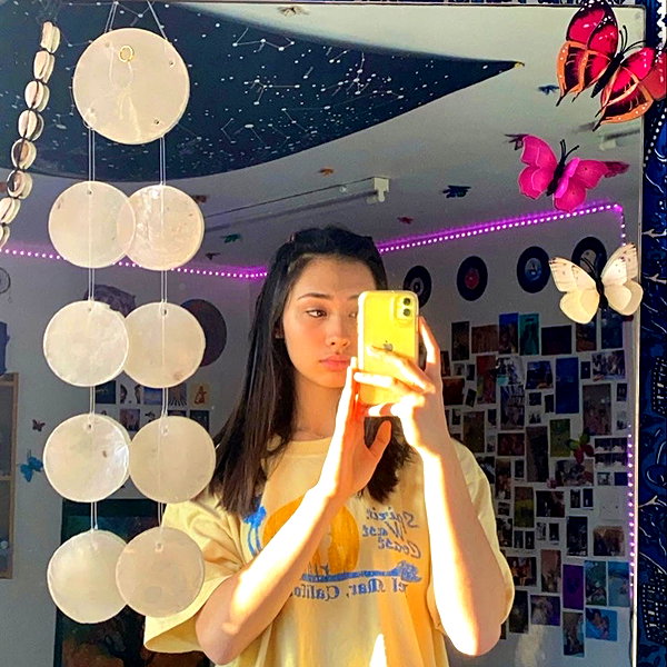 cait.knight instagram image archive image