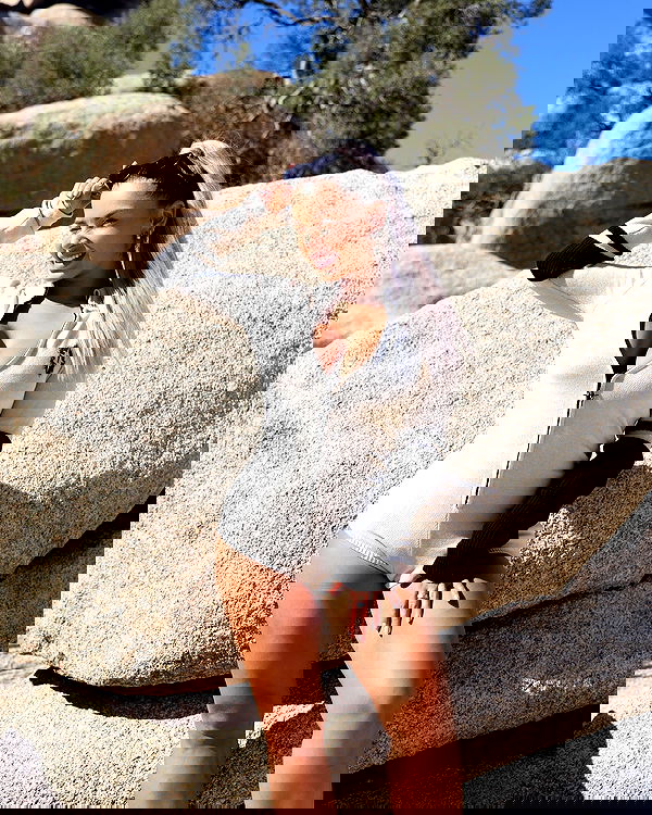 itshayleydavies itshayleydavies archive image