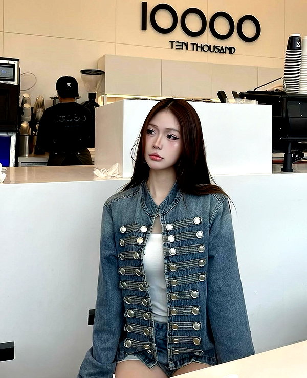 lyhythuedoxinh instagram image archive image
