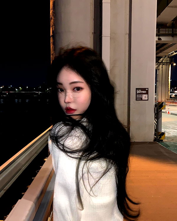 daxbin instagram image archive image