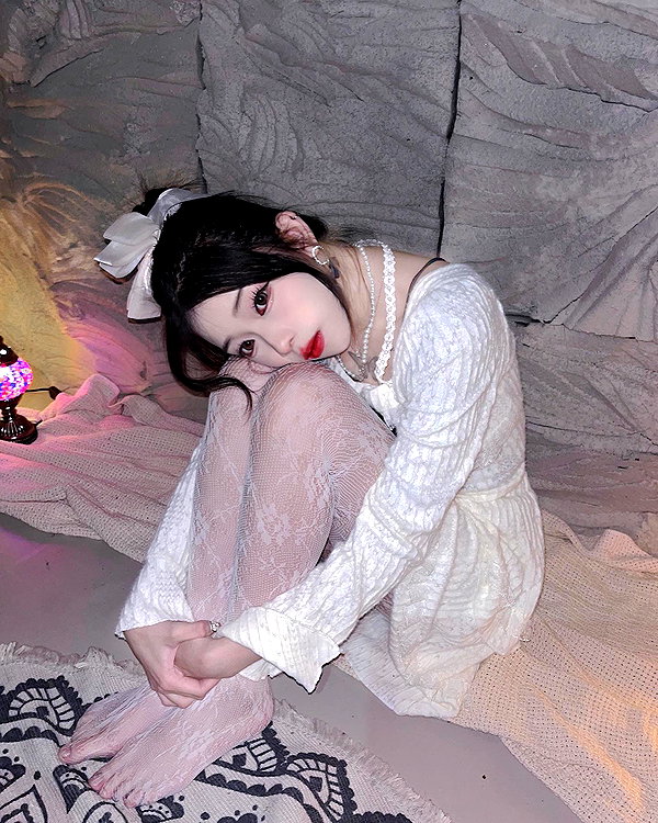 nixqq.425_ instagram image archive image