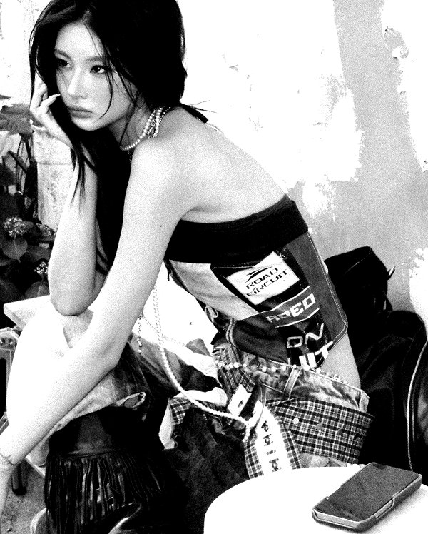 ll.lu1s instagram image archive image