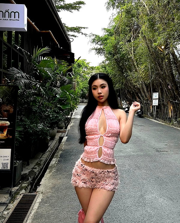 lyhythuedoxinh instagram image archive image