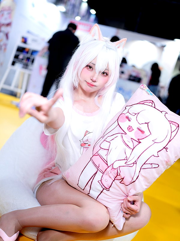 purinn_cos instagram image archive image