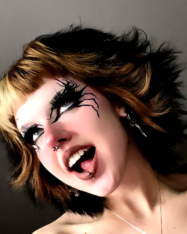 yeahimcaroline instagram image archive image