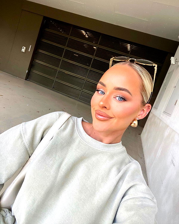 allieauton instagram image archive image