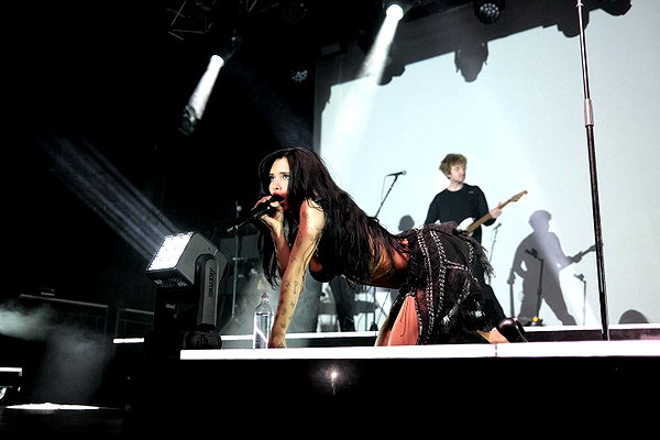 nessabarrett instagram image archive image