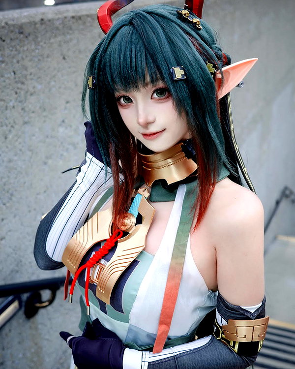 miee_cos instagram image archive image