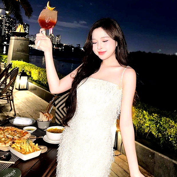 lyhythuedoxinh instagram image archive image