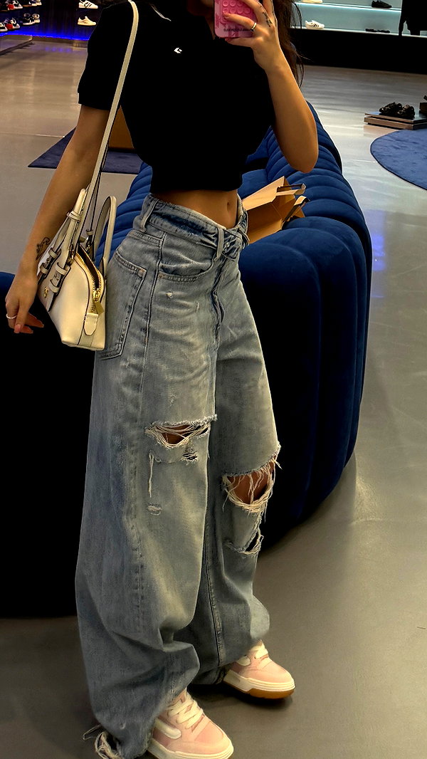 pol_cherie instagram image archive image