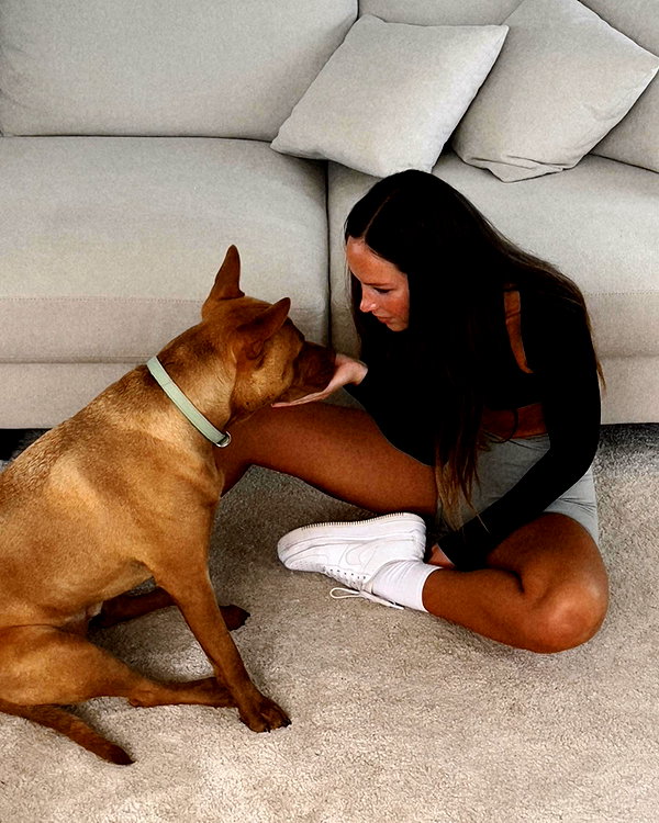 olivia.mathers instagram image archive image