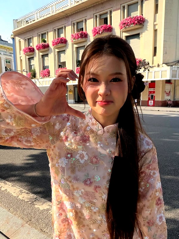lyhythuedoxinh instagram image archive image