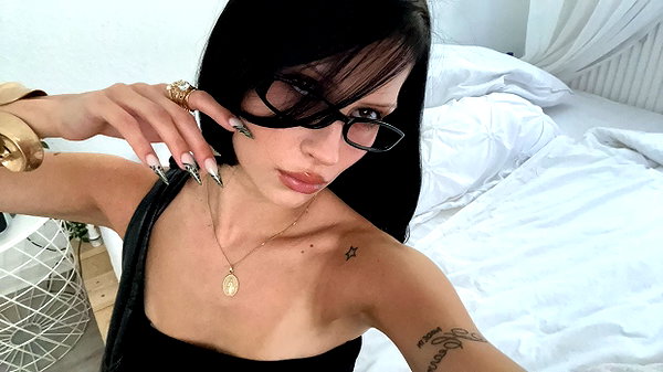 karolinaawasik instagram image archive image