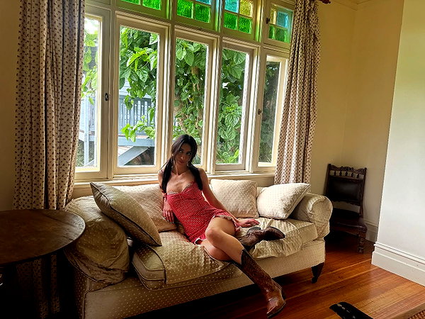 Archived image from @deanapourian on Instagram