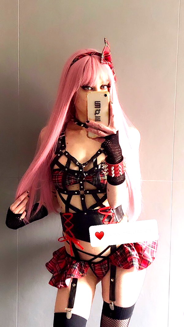 roxiechelon2 instagram image archive image