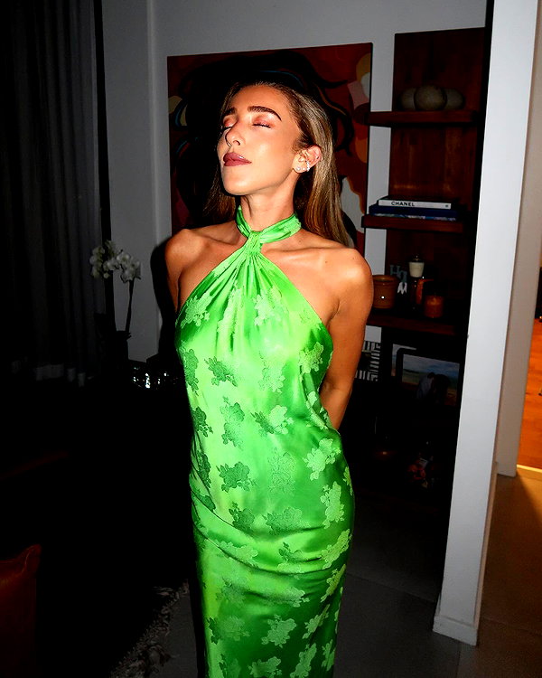 annezivi instagram image archive image