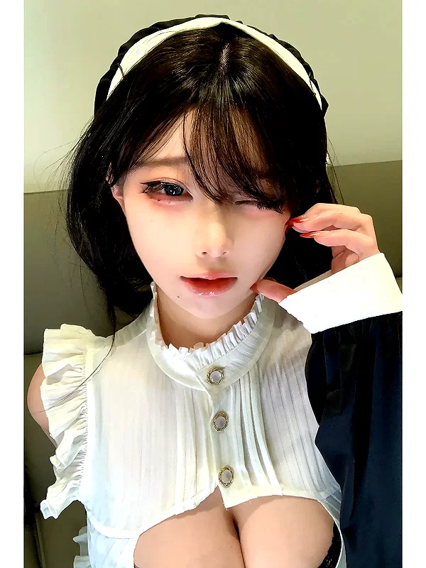 yingyinng_ instagram image archive image