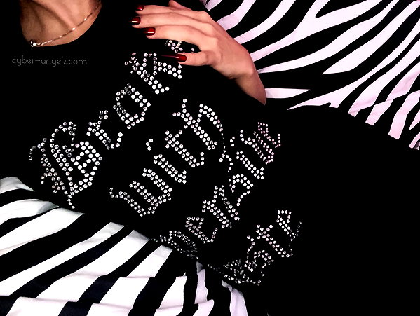 cyberangelz.shop instagram image archive image