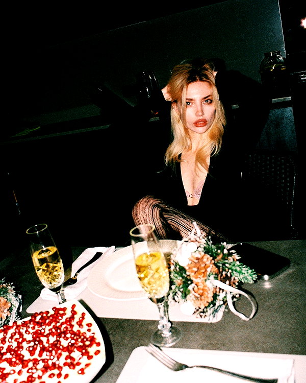 anya4everr instagram image archive image