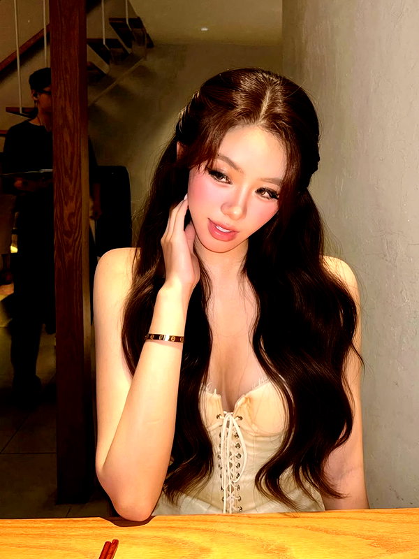 lyhythuedoxinh instagram image archive image