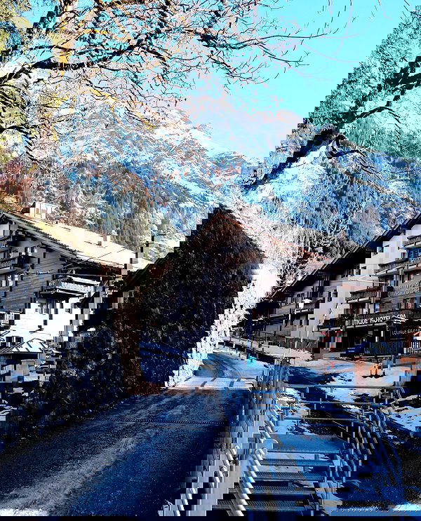 giangg._ giangg._ archive image