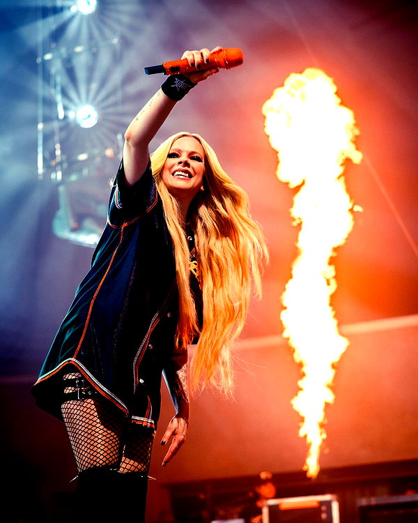 avrillavigne instagram image archive image