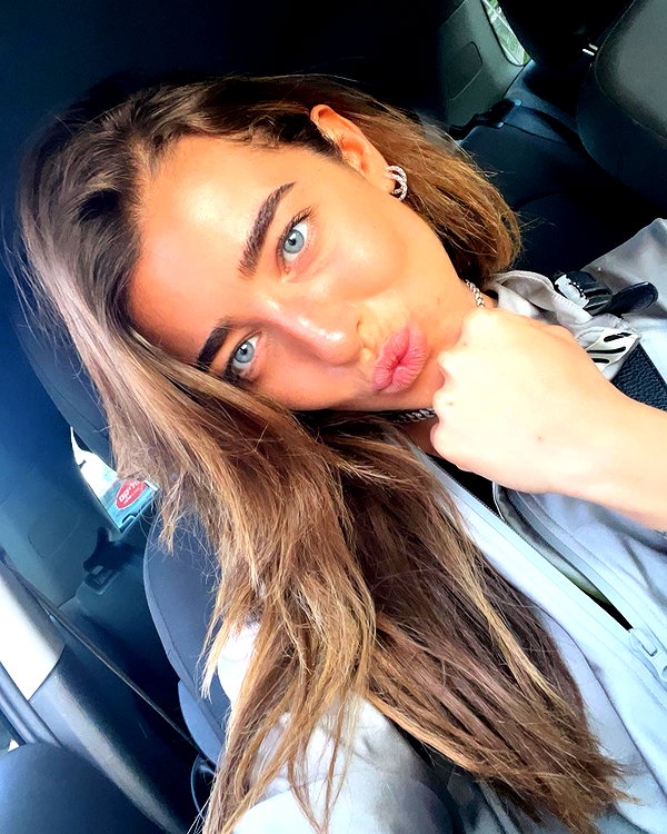 annezivi instagram image archive image