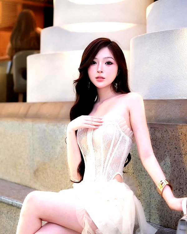 lyhythuedoxinh instagram image archive image