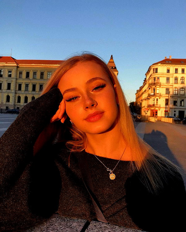 lilih instagram image archive image
