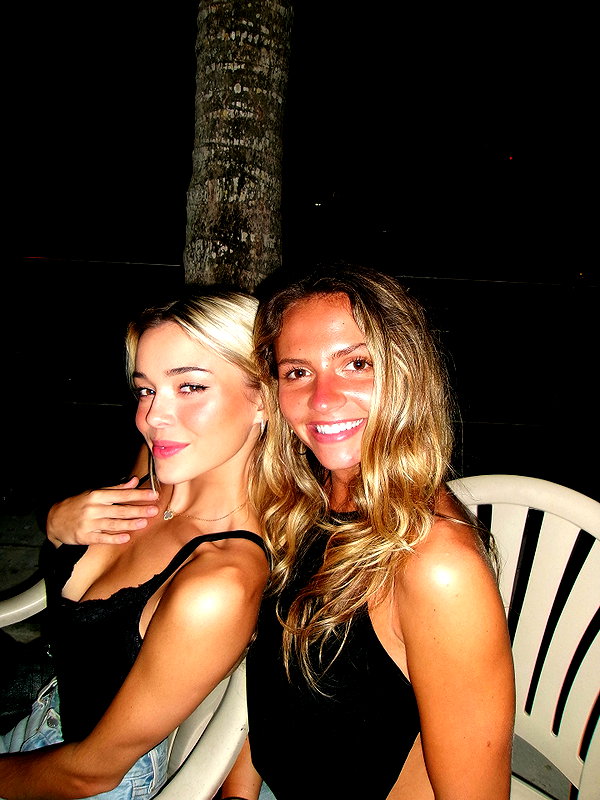 livvydunne instagram image archive image