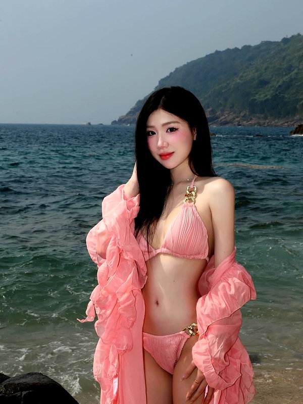 lyhythuedoxinh instagram image archive image