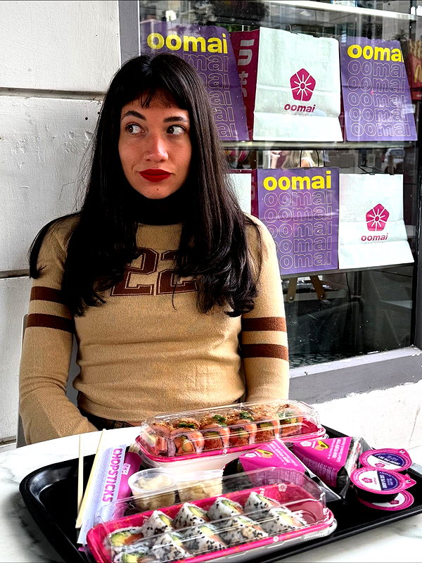 romi_henenson instagram image archive image