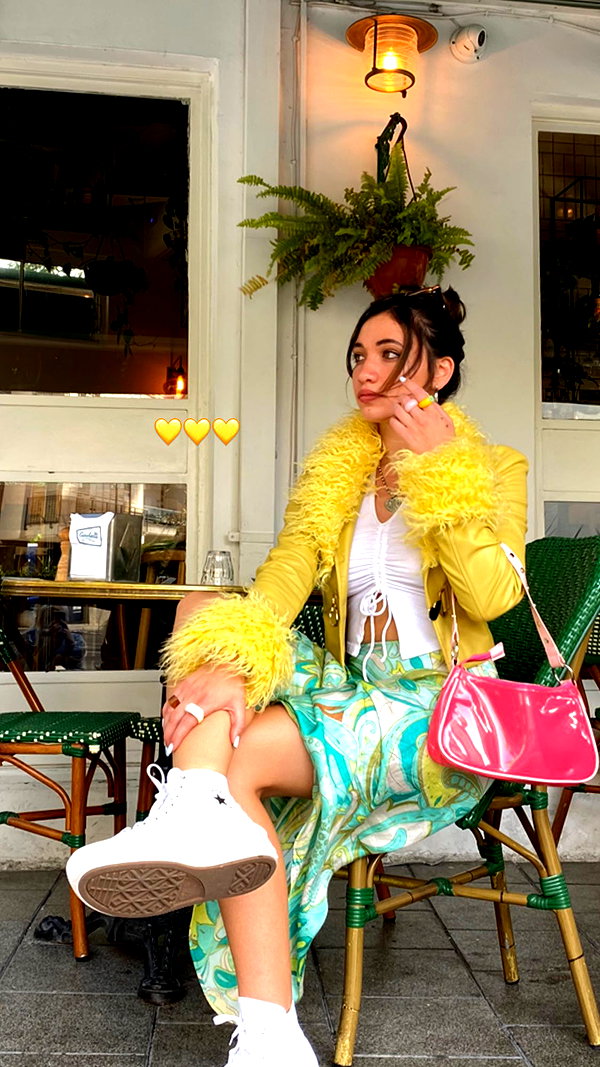 romi_henenson instagram image archive image