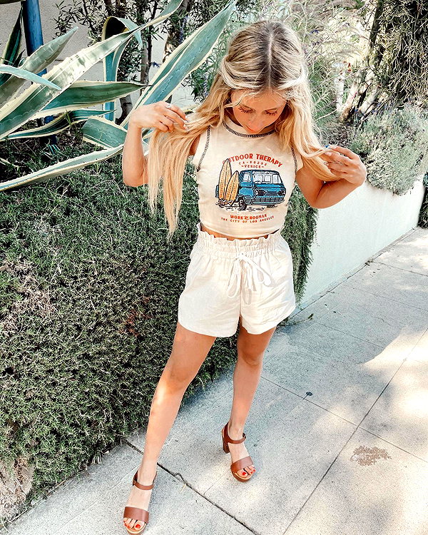 ellianawalmsley instagram image archive image