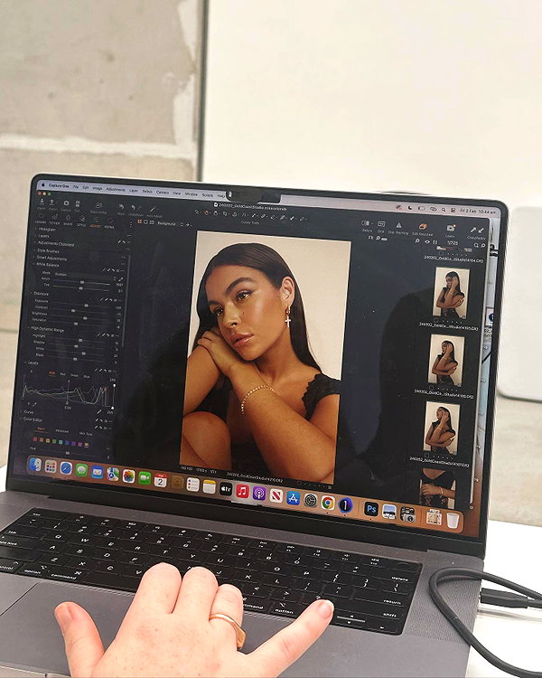 oliviaphillipps instagram image archive image