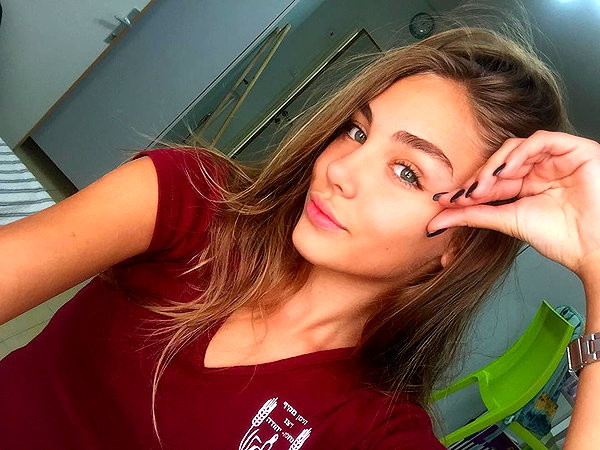maya.keyy instagram image archive image