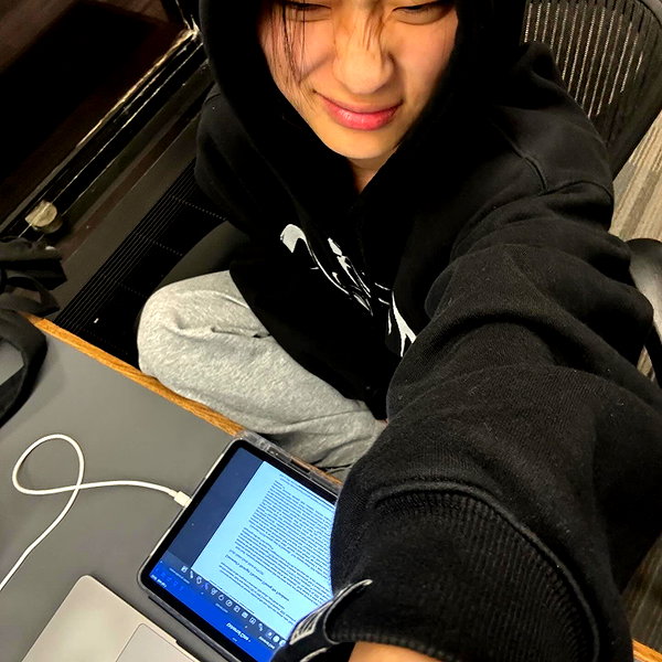 yifan.liii instagram image archive image
