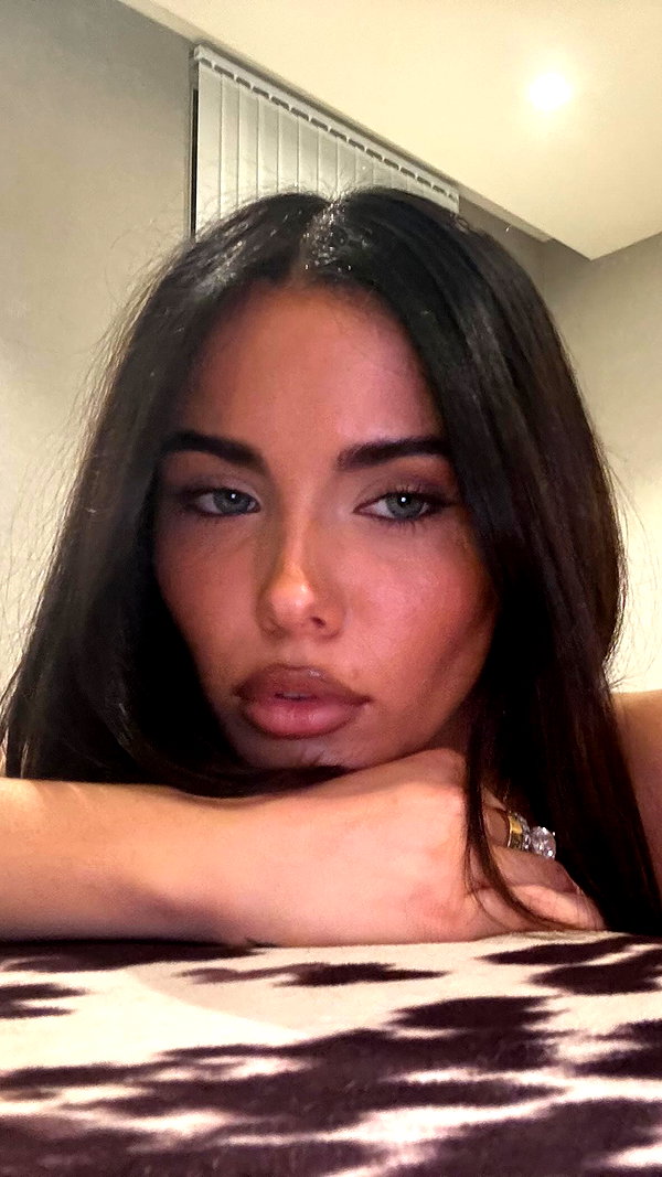 clarissabeaa instagram image archive image