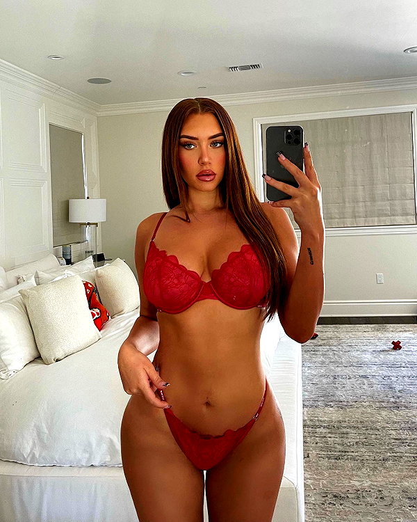 staskaranikolaou instagram image archive image