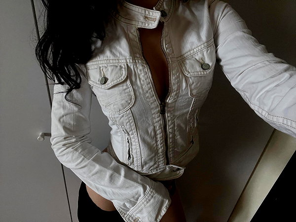 kk.vintagee instagram image archive image