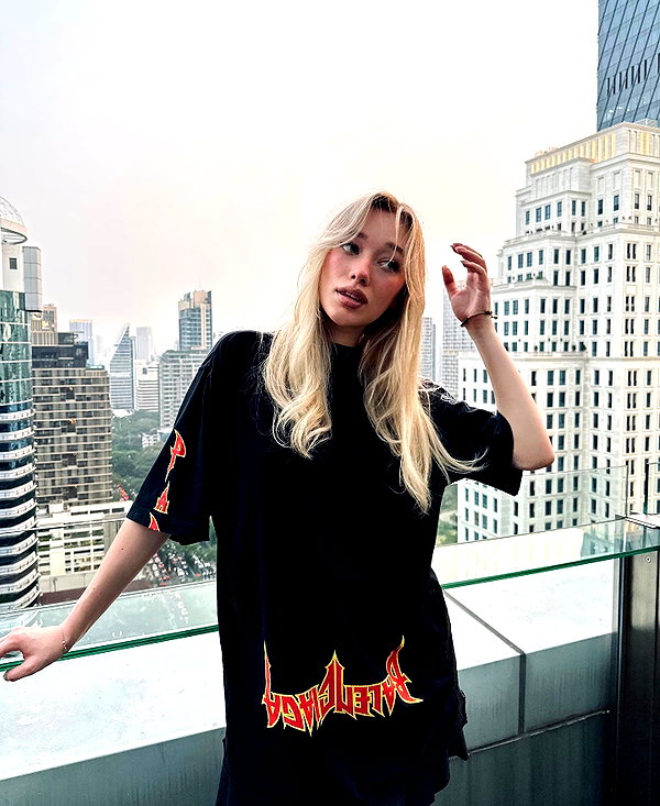avestanova instagram image archive image