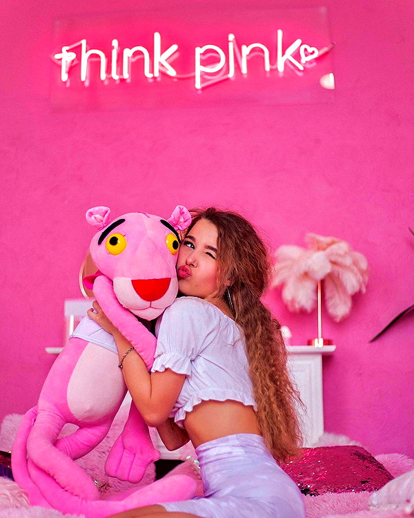 enikeeva_aliya instagram image archive image